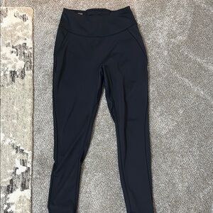 Uniqlo Black Leggings with Elastic Waistband and Tapered Fit